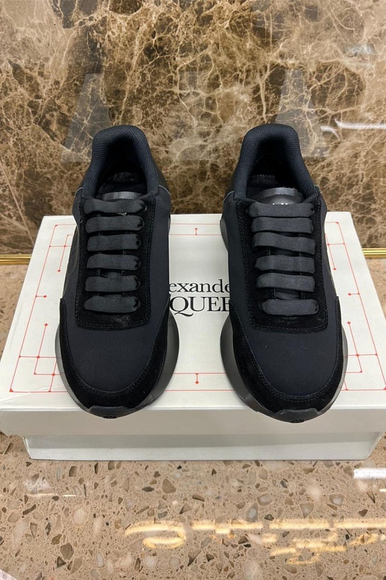 Мужские чёрные кроссовки Alexander McQueen