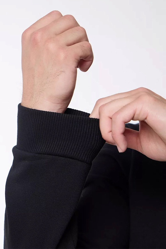 Свитшот чёрного цвета Hugo Boss Westart logo-patch