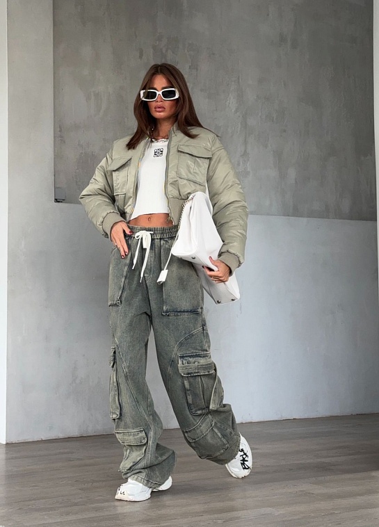 Женский бомбер Max Mara светло-бежевого цвета