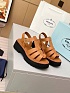 Женские кожаные сандалии на платформе Prada Fisherman