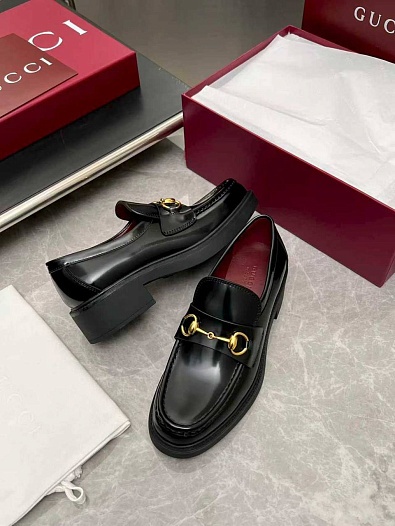 Женские кожаные лоферы Gucci Horsebit premium   