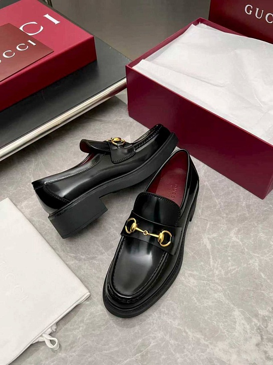 Женские кожаные лоферы Gucci Horsebit premium
