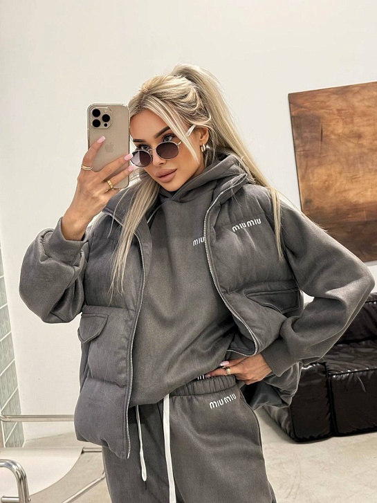 Женский серый костюм тройка MIU MIU