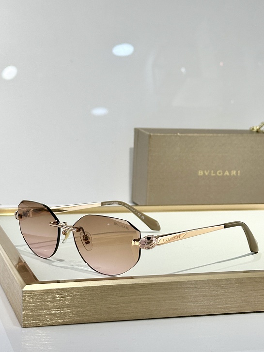 Солнцезащитные очки Bvlgari Serpenti