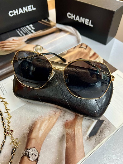 Женские солнцезащитные очки Chanel   
