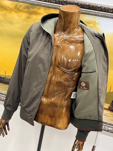 Мужская ветровка Loro Piana зелёного цвета   