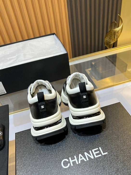 Женские кожаные кроссовки Chanel Premium - Black / White