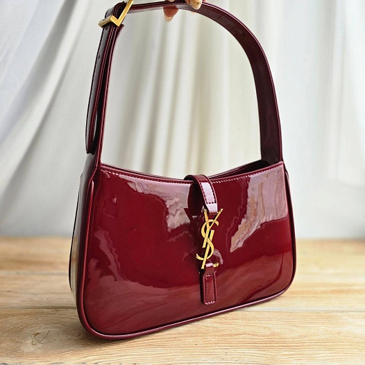 Женская лакированная сумка Yves Saint Laurent le 5 a 7 25x16 см - Burgundy   