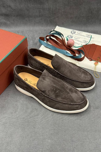 Мужские замшевые лоферы Loro Piana   