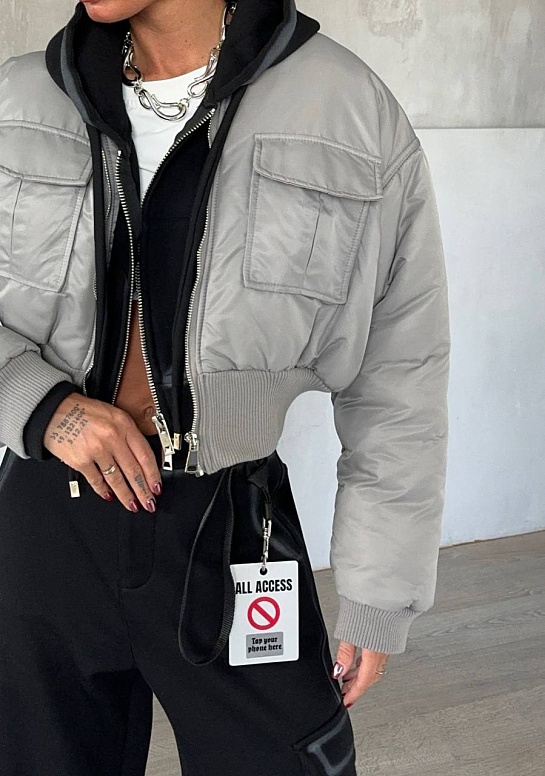 Женский бомбер Max Mara серого цвета