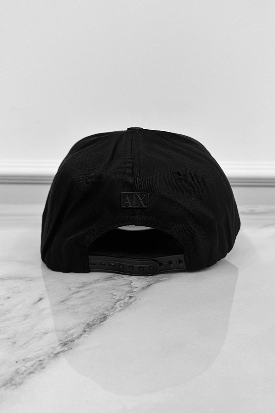 Бейсболка чёрного цвета Armani Exchange embroidered-logo