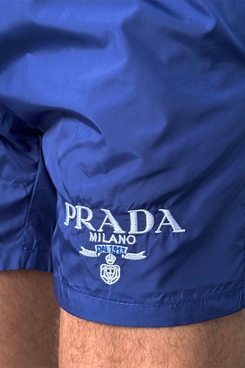 Синие шорты Prada logo-embroidered   