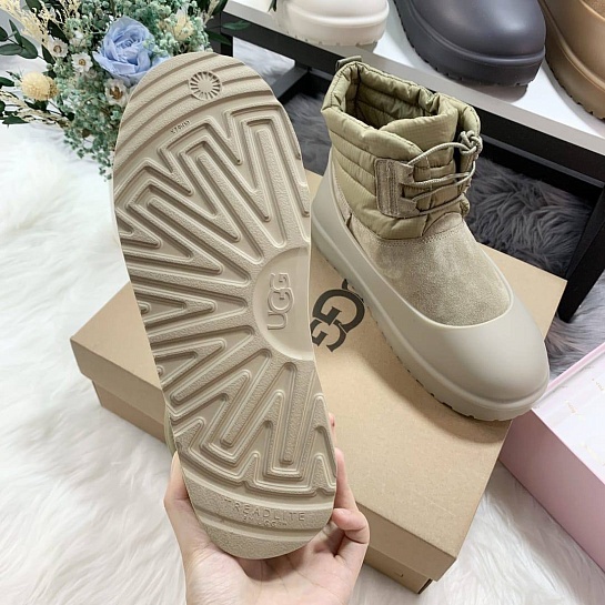 Женские ботинки UGG Classic Mini Lace-Up - Beige