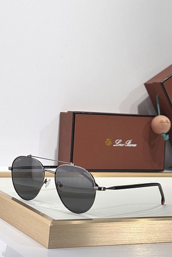 Солнцезащитные очки  Loro Piana   
