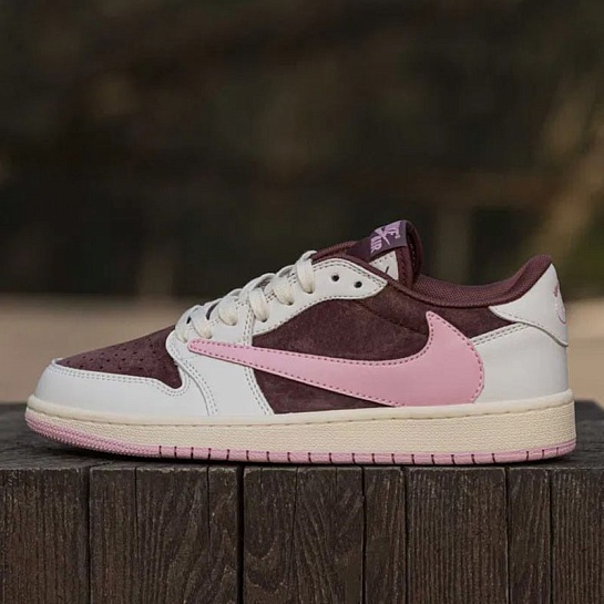 Кроссовки Travis Scott x Nike Air Jordan 1 Low "Pink Oxford"