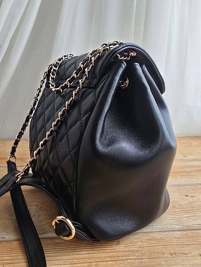 Кожаный рюкзак Chanel 23x23 см   
