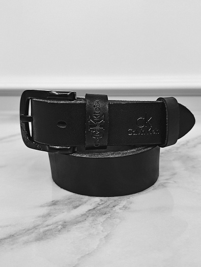 Мужской кожаный ремень Calvin Klein чёрного цвета   