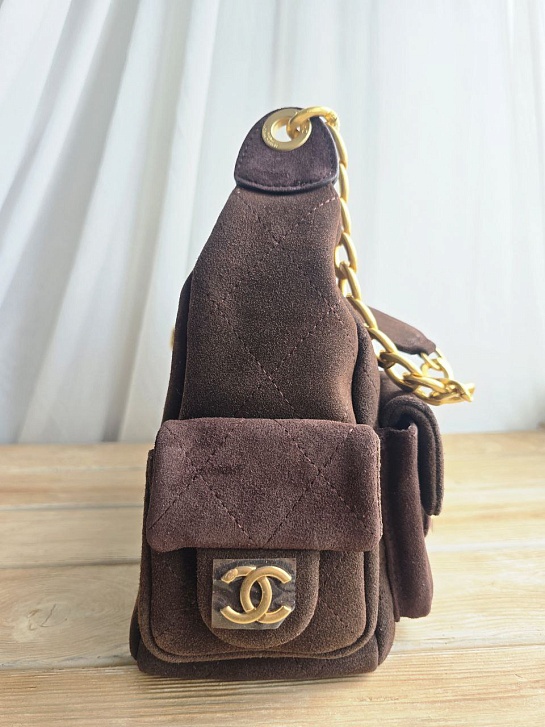 Замшевая сумка Chanel 31x20 см