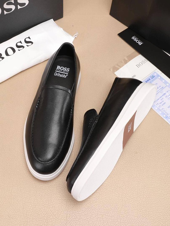 Кожаные лоферы Hugo Boss embossed logo - Black / White