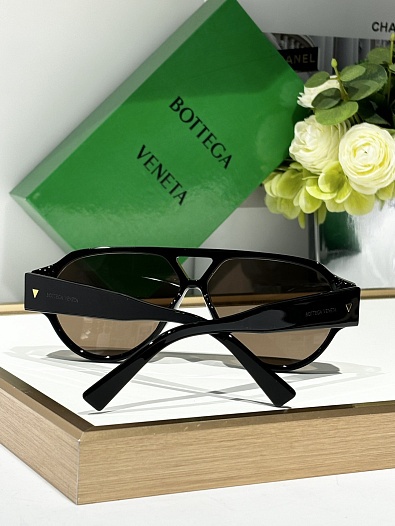 Солнцезащитные очки Bottega Veneta   