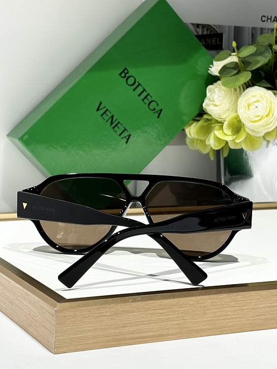 Солнцезащитные очки Bottega Veneta