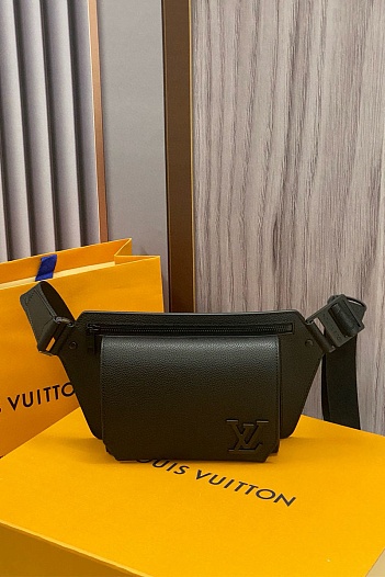 Кожаная сумка на пояс Louis Vuitton Aerogram Premium 30x16x3 см   