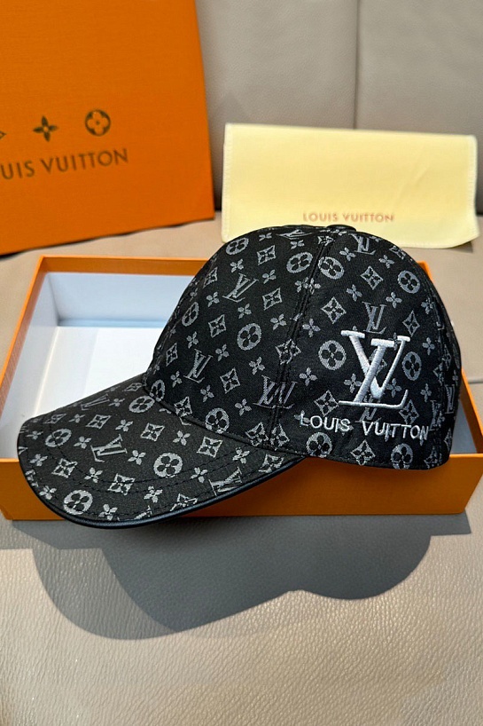 Бейсболка Louis Vuitton Monogram premium