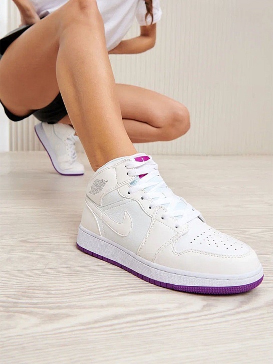Женские кроссовки Nike Dunk High -  White / Purple