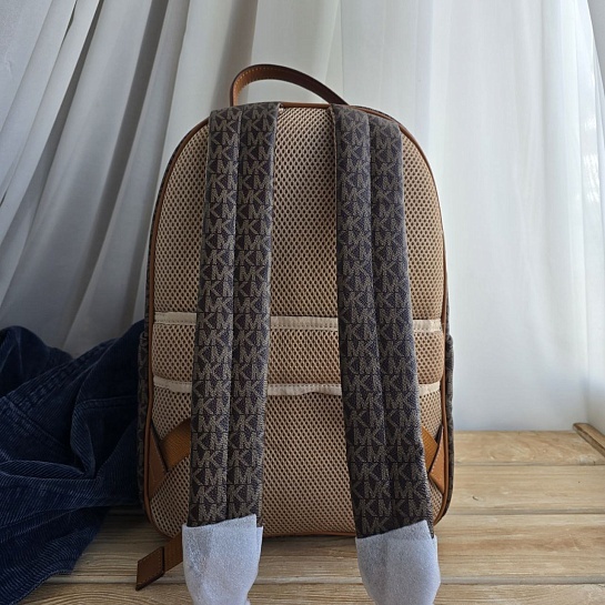 Кожаный рюкзак Michael Kors 40x28 см