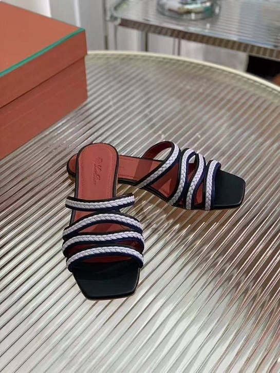 Женские кожаные шлёпанцы Loro Piana Premium