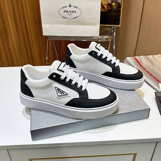 Мужские кроссовки Prada logo-plaque - White / Black   