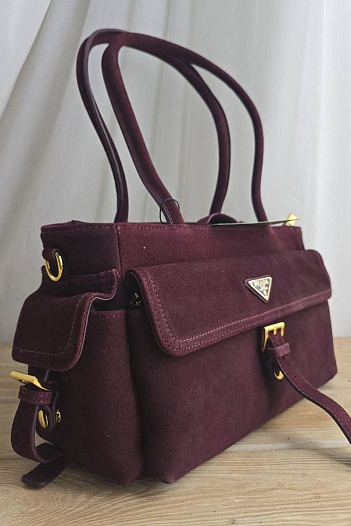 Замшевая сумка Prada 30x16 см   
