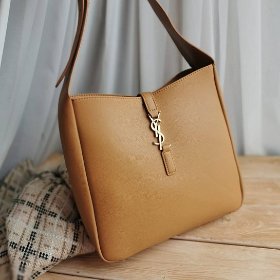 Женская сумка Yves Saint Laurent Le 5 a 7 Supple 28x24 см - Brown
