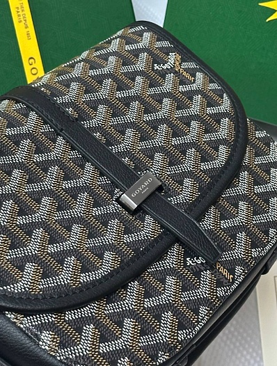 Кожаная сумка Goyard Belvedere Messenger PM premium 22x17x6 см   
