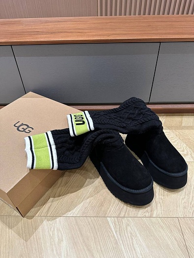 Женские сапоги UGG Classic Sweater Letter - Black   