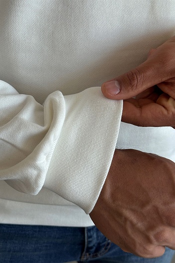 Свитшот белого цвета Moncler logo-patch   