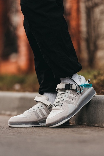 Кроссовки Bad Bunny x Adidas Forum Low - Light Grey   