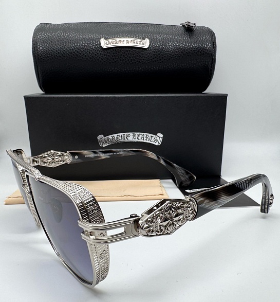 Солнцезащитные очки Chrome Hearts