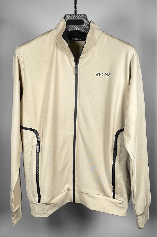 Мужской бежевый костюм Zegna
