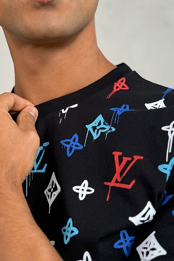 Мужская чёрная футболка Louis Vuitton Monogram All-over   