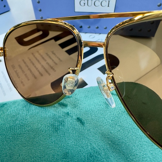 Солнцезащитные очки Gucci GG Monogram