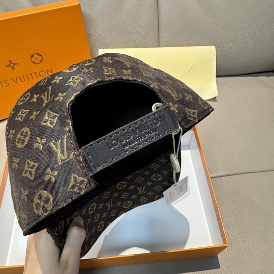 Бейсболка Louis Vuitton Monogram premium