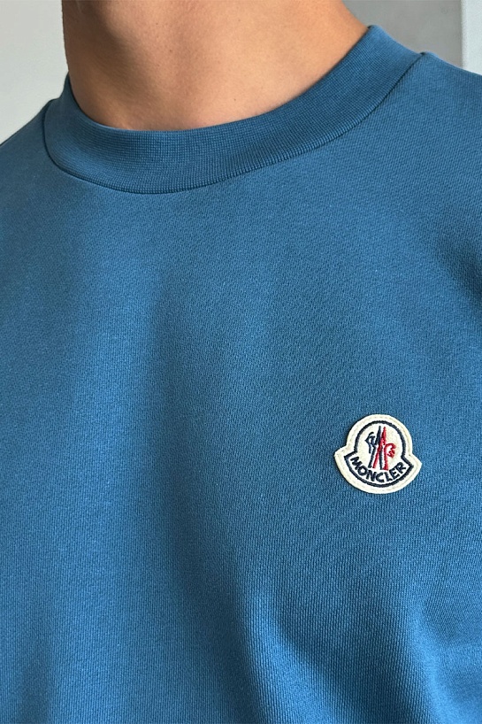 Свитшот голубого цвета Moncler logo-patch