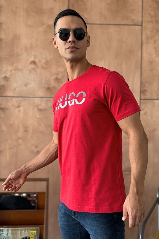 Мужская красная футболка Hugo Boss
