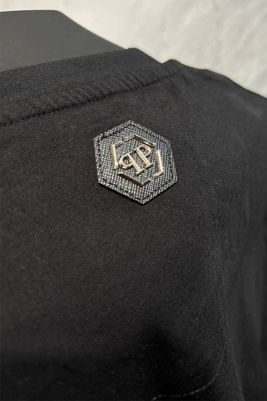 Чёрная футболка со стразами Philipp Plein skull