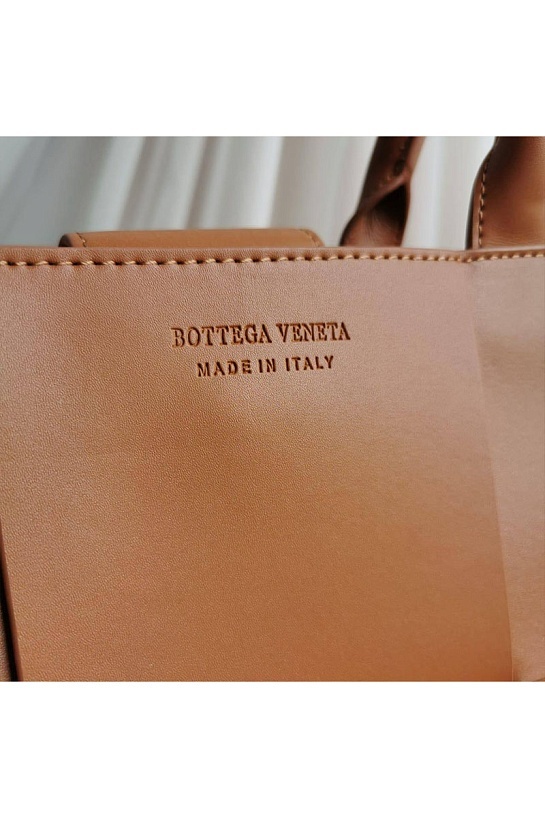 Кожаная сумка Bottega Veneta 36x25 см (5 расцветок)