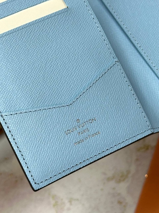 Кожаная обложка для паспорта Louis Vuitton Premium 10x14x2.5 см