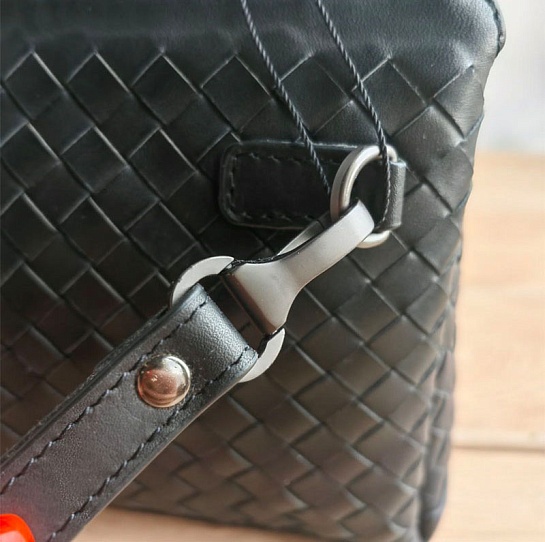 Кожаная барсетка Bottega Veneta Intrecciato 26x16 см