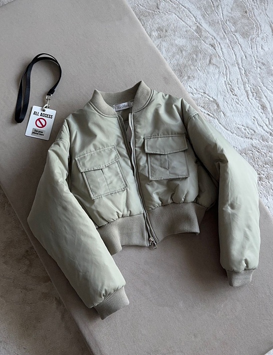 Женский бомбер Max Mara светло-бежевого цвета