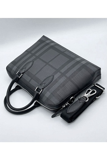 Кожаная сумка Burberry серого цвета 36x28x9 см   